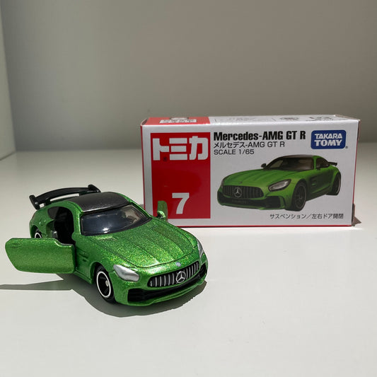 TOMICA Mercedes AMG GT R